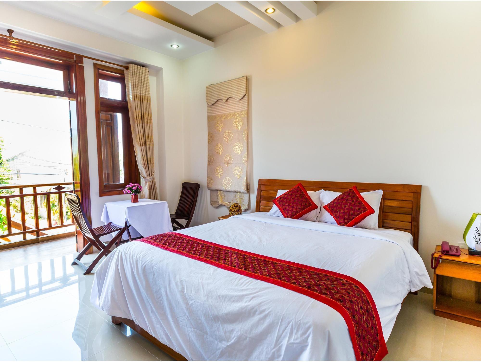 Hoang Thu Hostel Хойан Экстерьер фото