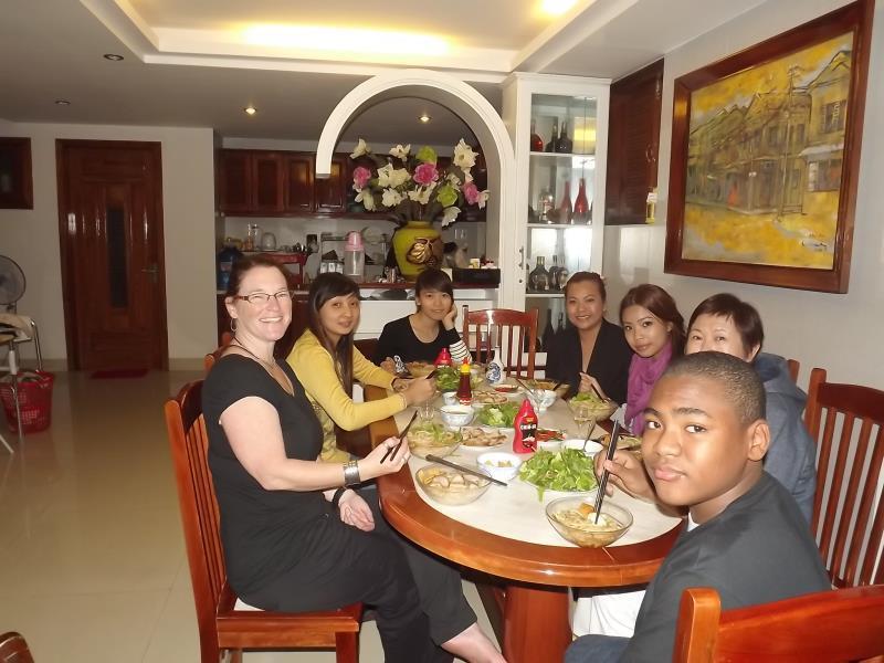 Hoang Thu Hostel Хойан Экстерьер фото