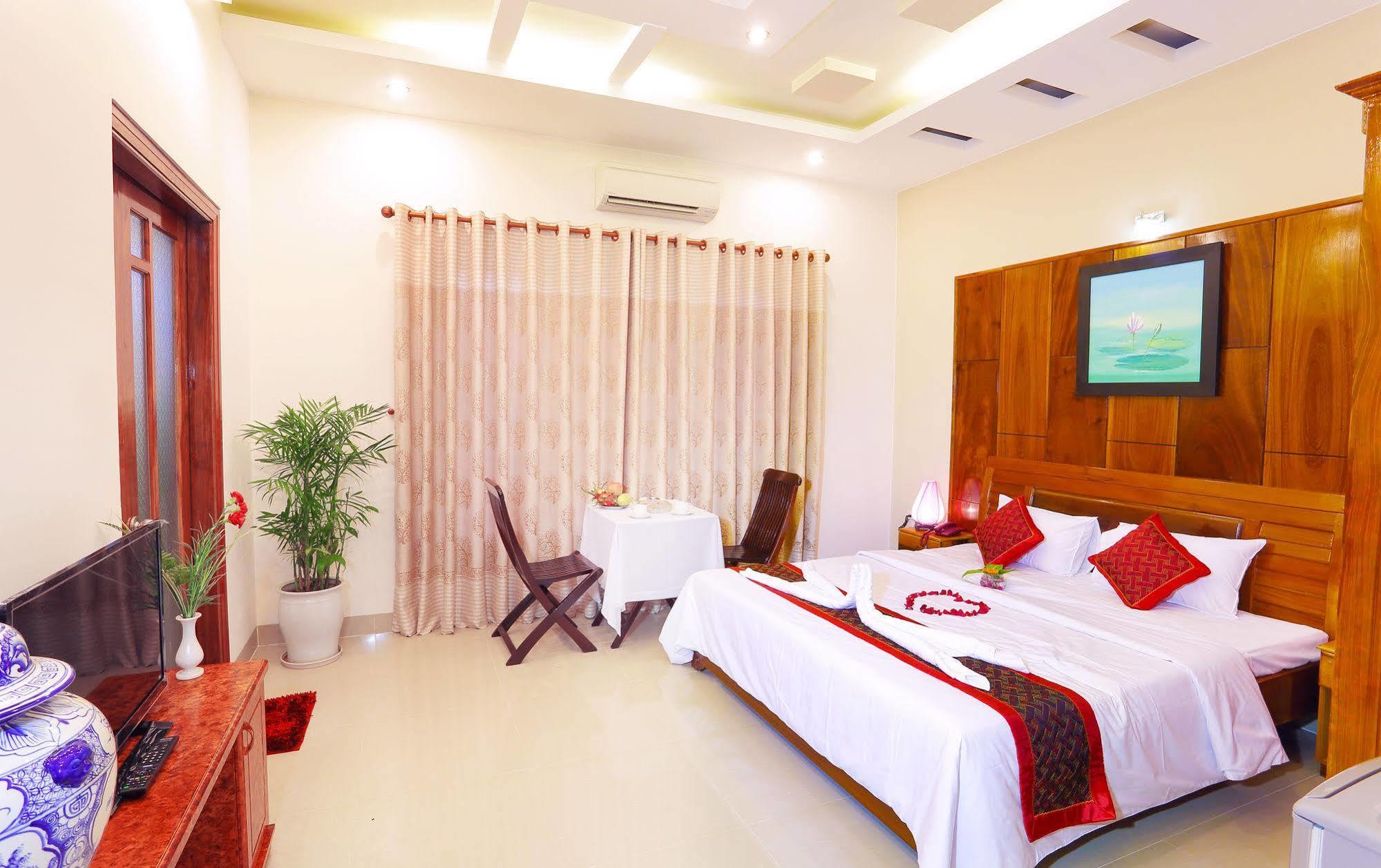 Hoang Thu Hostel Хойан Экстерьер фото