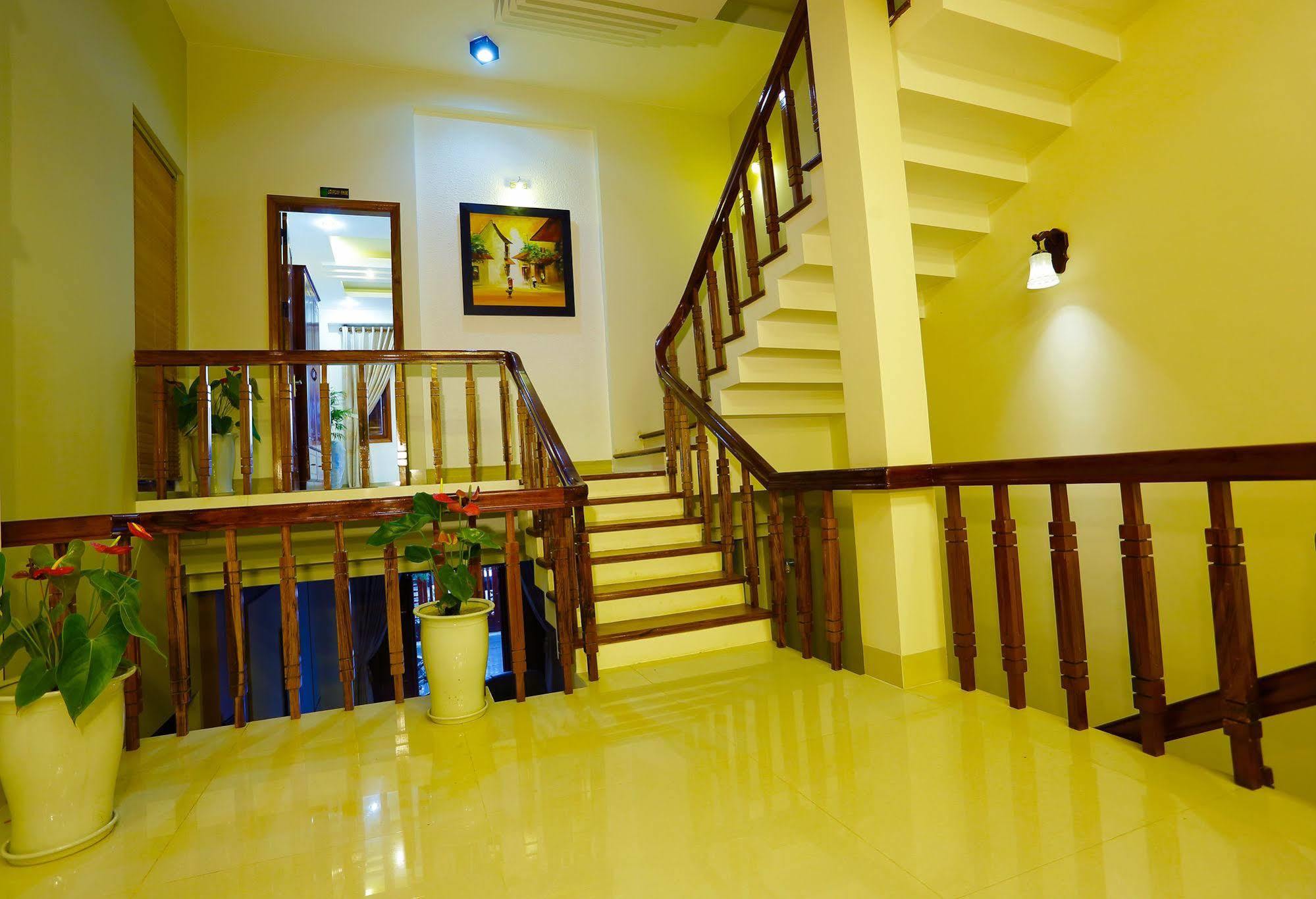 Hoang Thu Hostel Хойан Экстерьер фото